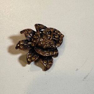 Floral Rhinestone Brooch Pin Flower Gold Tone Decorative Jewelry‎